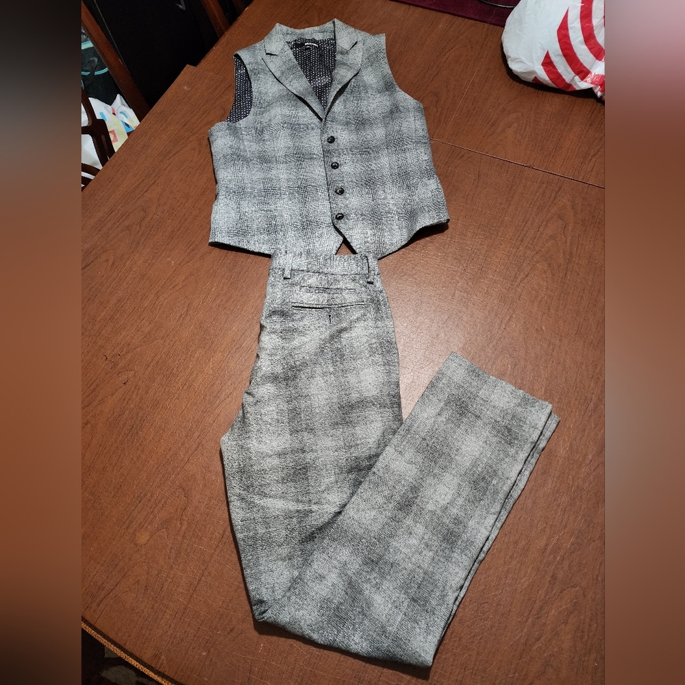 Murano Black and Gray Checkered Men's Vest and Pants Set - Picture 2 of 16